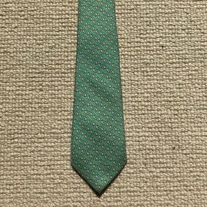 Vineyard vines youth tie